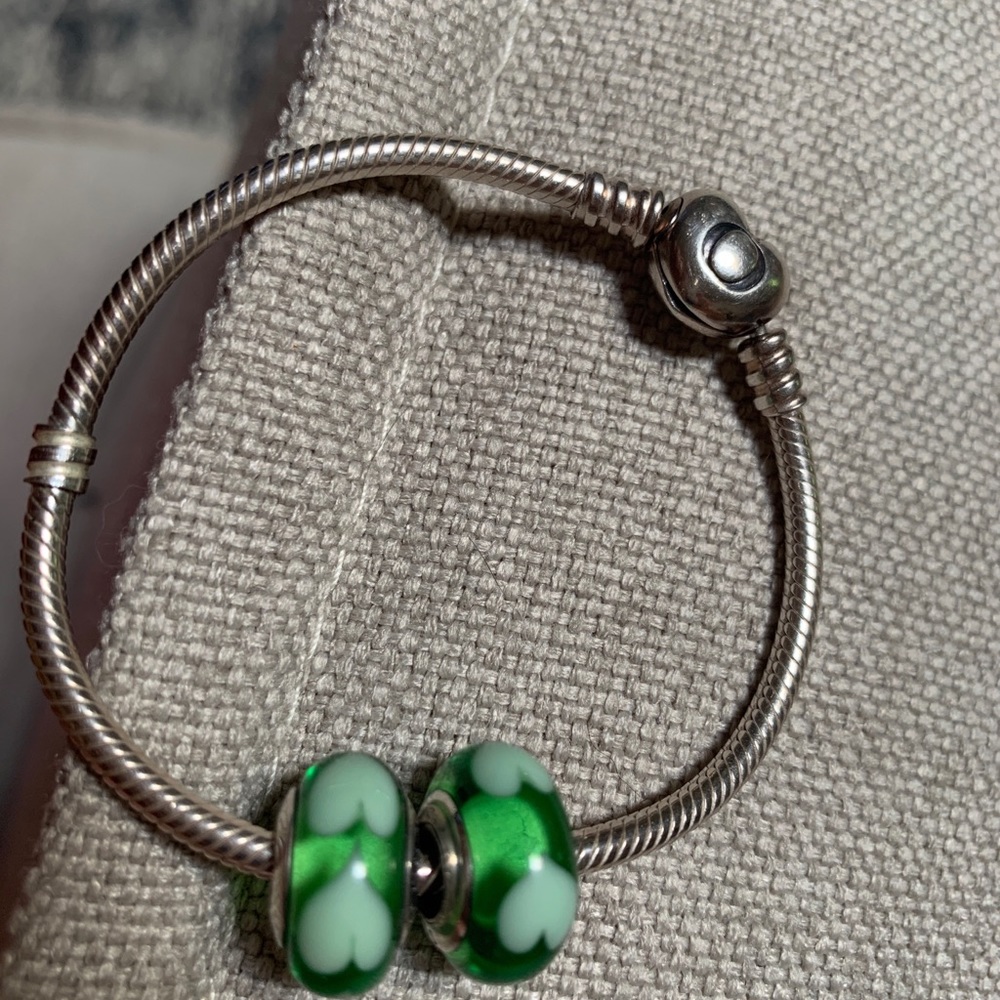 Pandora bracelet with murano beads (2)